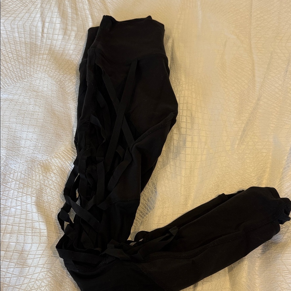 ALO Yoga Black Strappy High-Rise Leggings